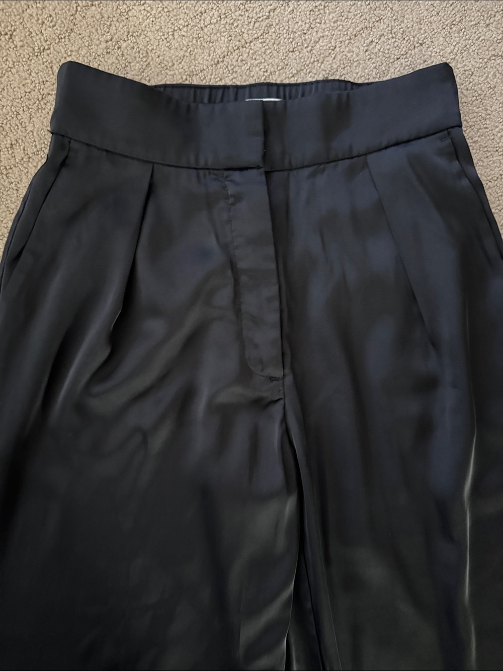 Abercrombie & Fitch Black Wide-Leg Satin Trousers - Picture 2 of 6